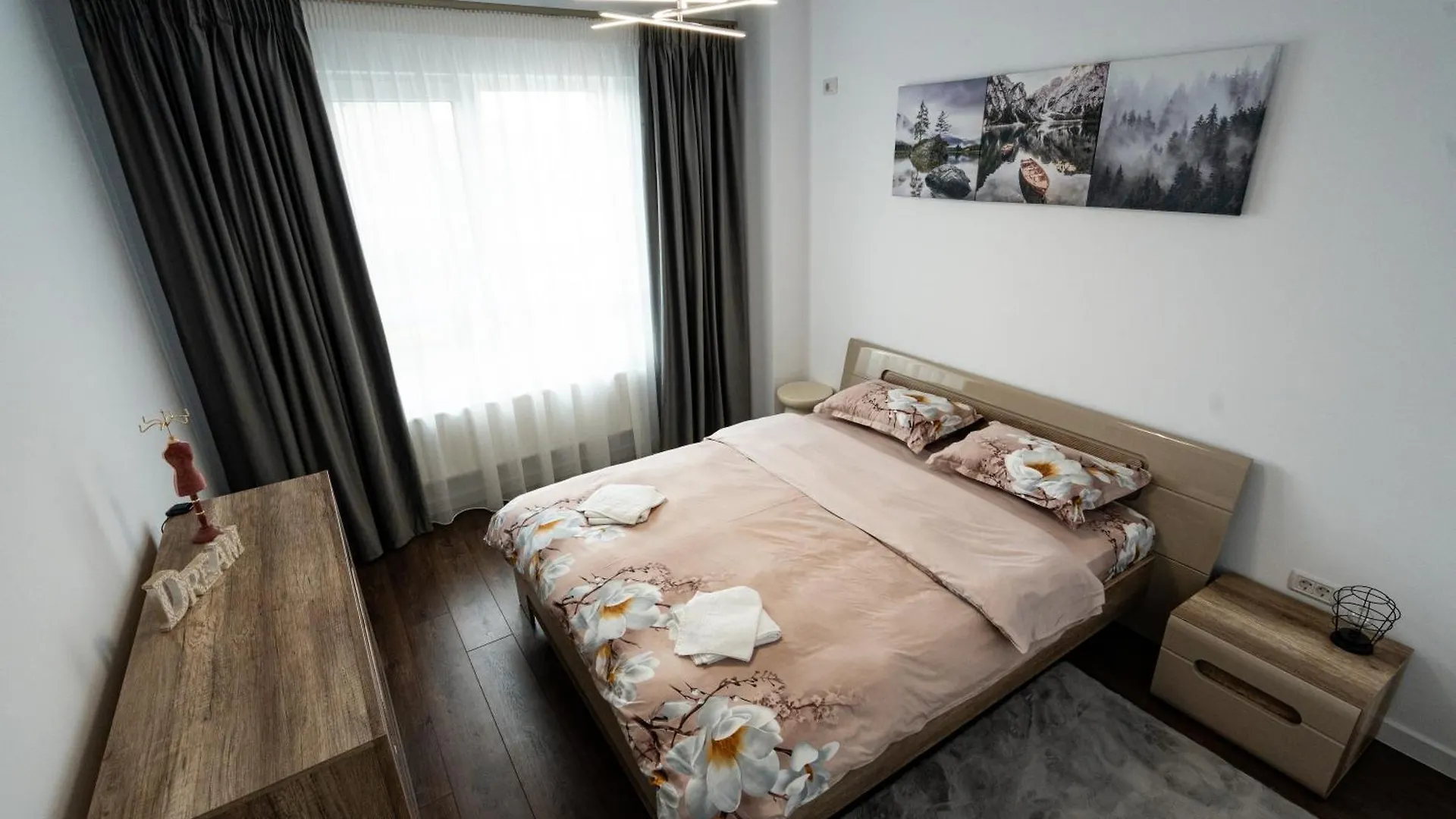 Central Comfort 2-Room 10 Min To Parliament And Old Town Bukurešť 0*,